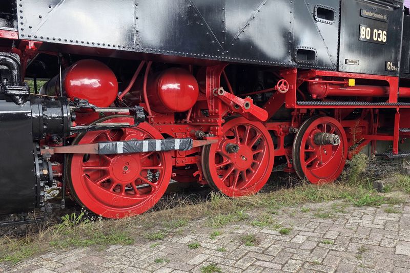 VSM locomotief 80 036 na vele jaren van revisie weer voor het publiek te zien tijdens Terug naar Toen 2026